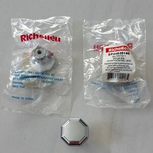 Richelieu Silver Cabinet Knob NWOT
